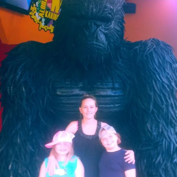 Meet your Posher, Chantel - Picture 1 of 1